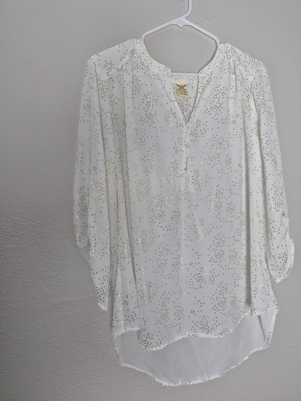 Women’s Cream Blouse with Gold Dot Detail. Size XXL(20)